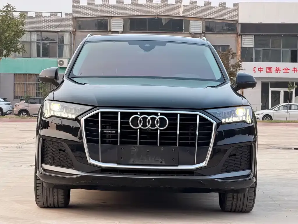 Audi Q7 — фото 2