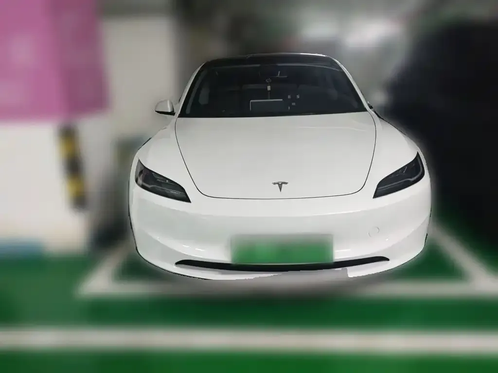 Tesla Model 3 — фото 5