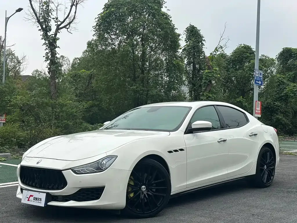 Maserati Ghibli — фото 1