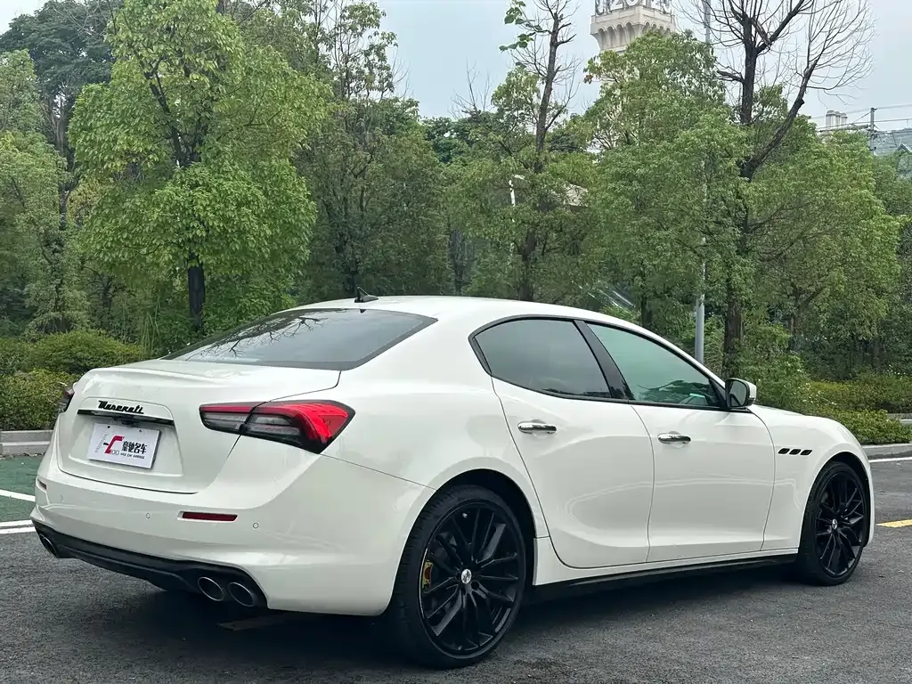 Maserati Ghibli — фото 7