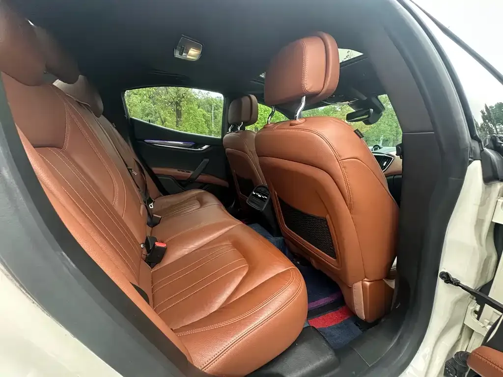 Maserati Ghibli — фото 9