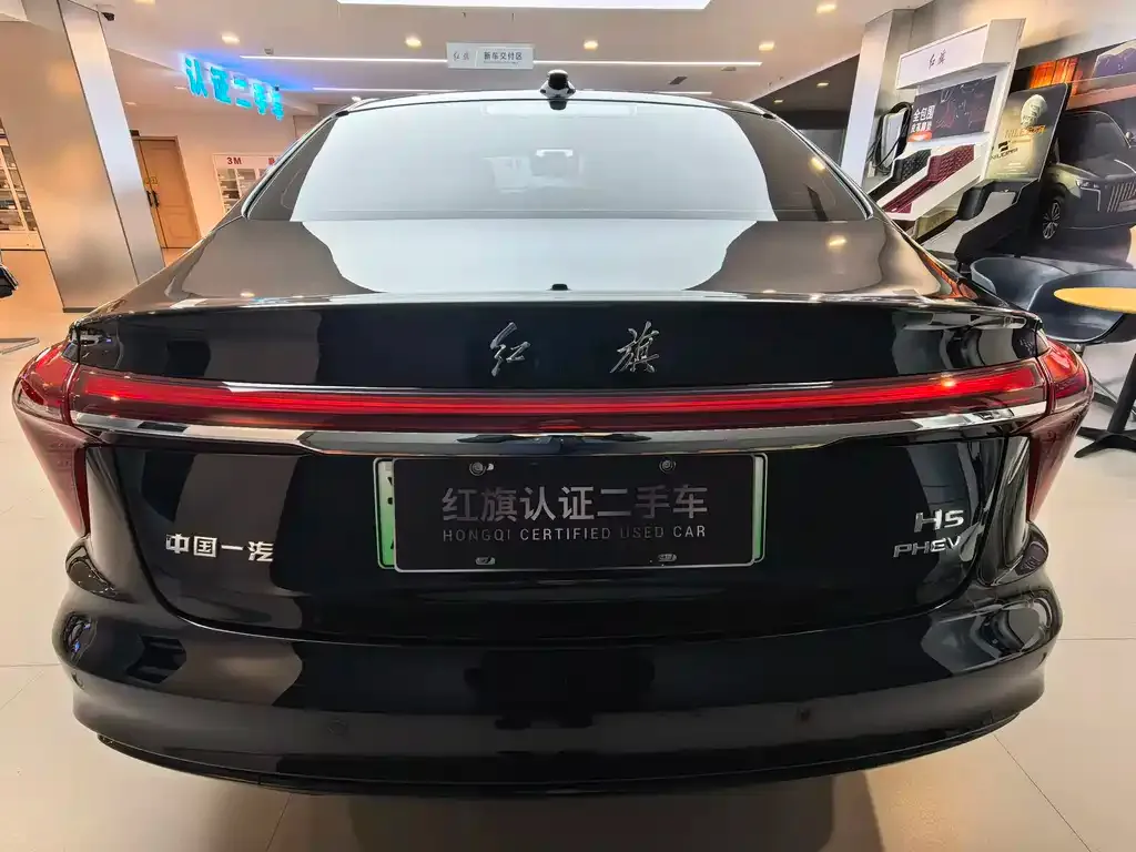 Hongqi H5 PHEV — фото 6