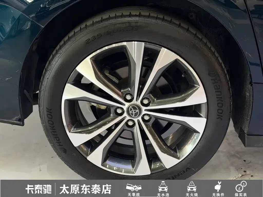 Toyota Granvia — фото 8