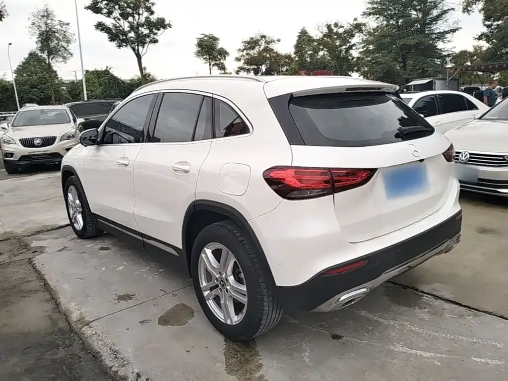 Mercedes-Benz GLA — фото 6