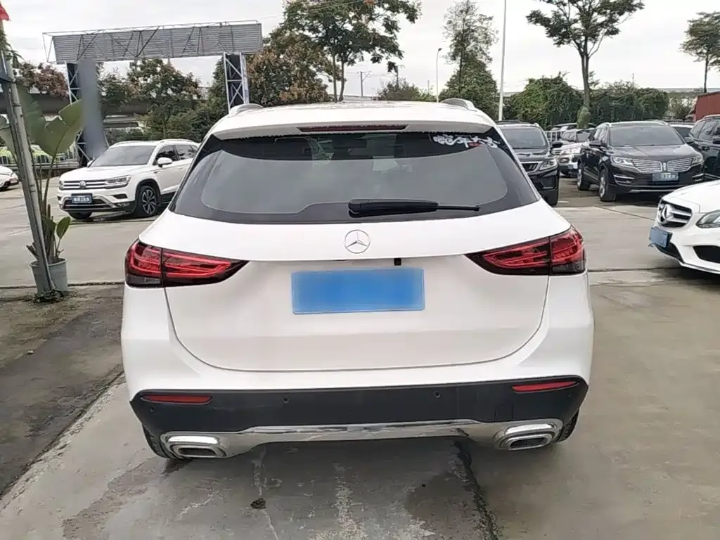 Mercedes-Benz GLA — фото 9