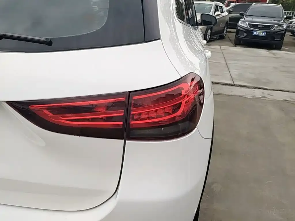 Mercedes-Benz GLA — фото 7