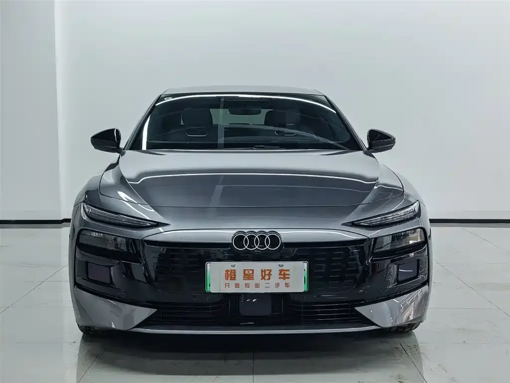 Audi A6L e-tron — фото 7