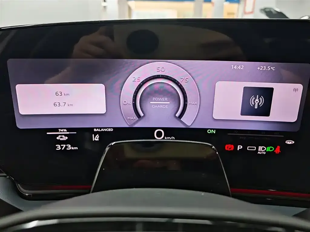 Audi A6L e-tron — фото 3