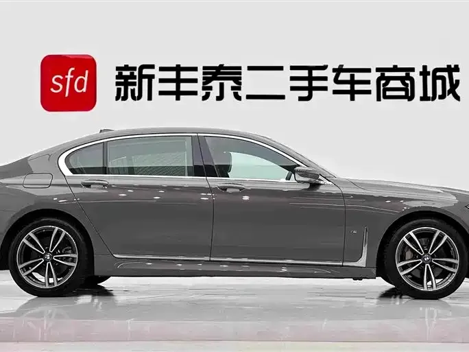 BMW 7 Series — фото 2