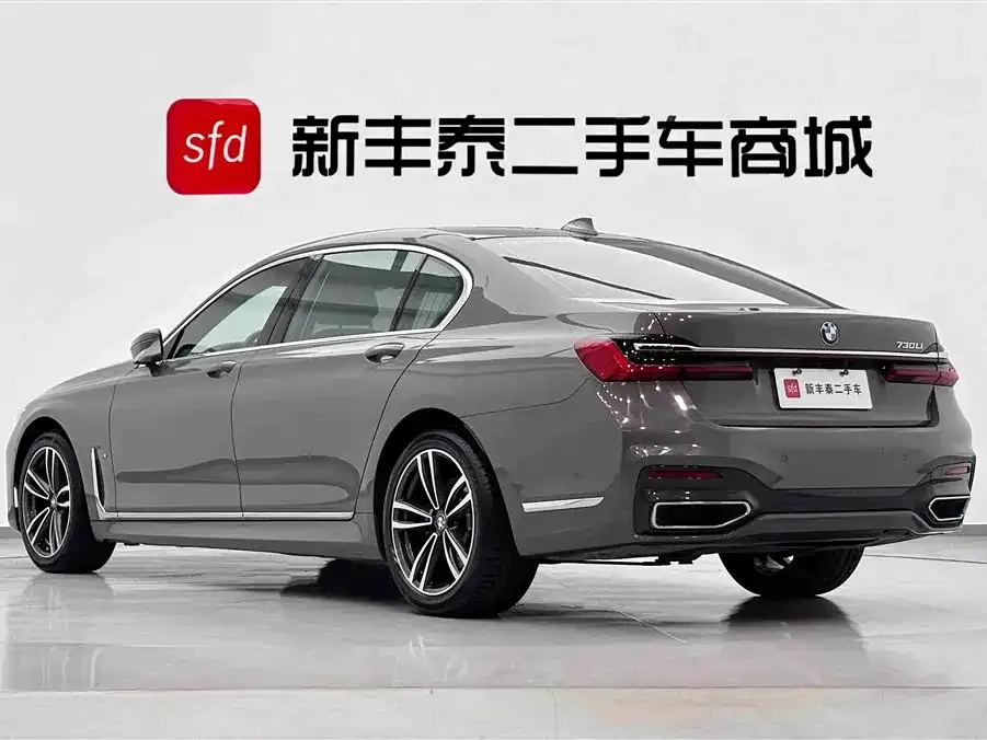 BMW 7 Series — фото 10