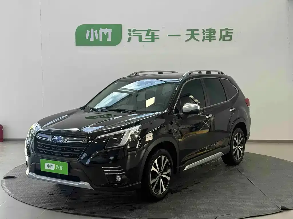 Subaru Forester — фото 1