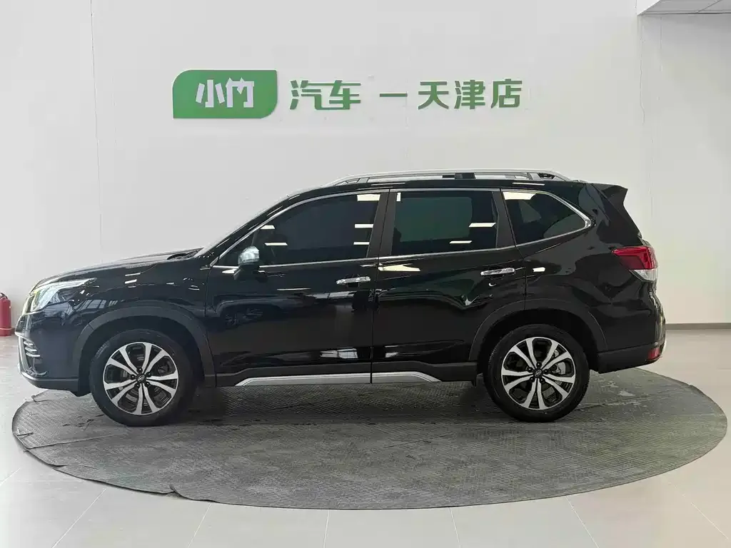 Subaru Forester — фото 5
