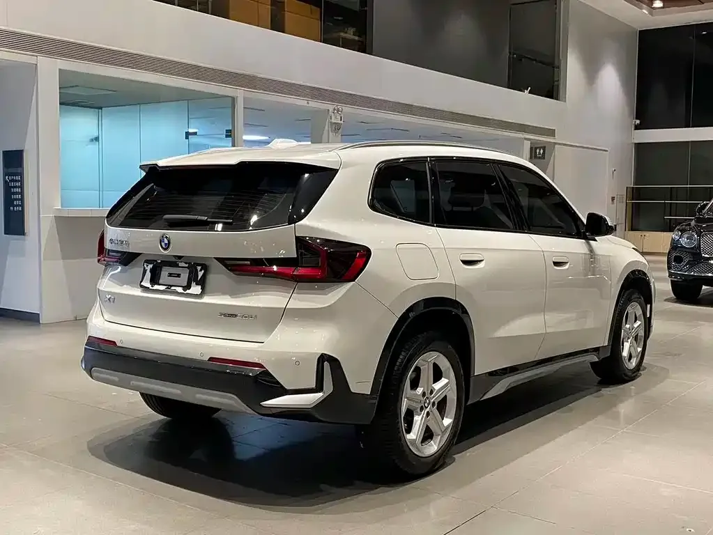 BMW X1 — фото 2