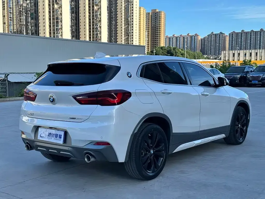 BMW X2 — фото 10