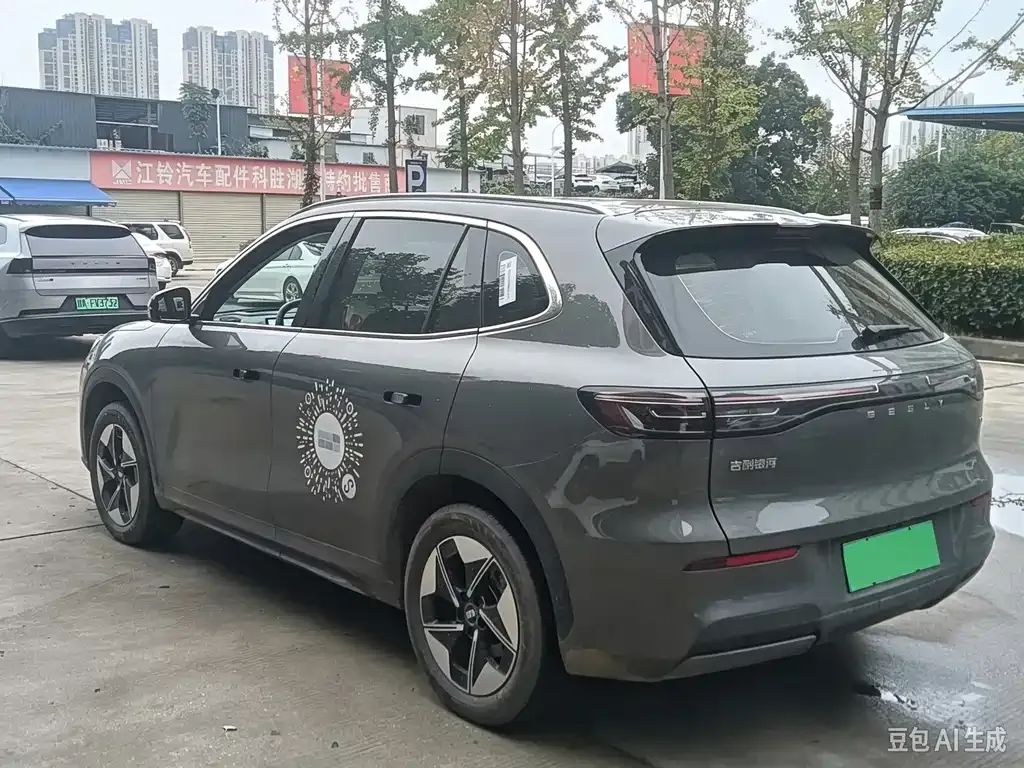 Geely Galaxy E5 — фото 10