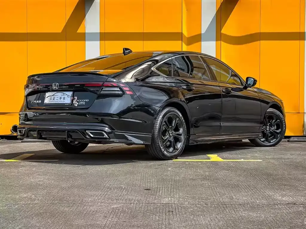 Honda Accord — фото 3