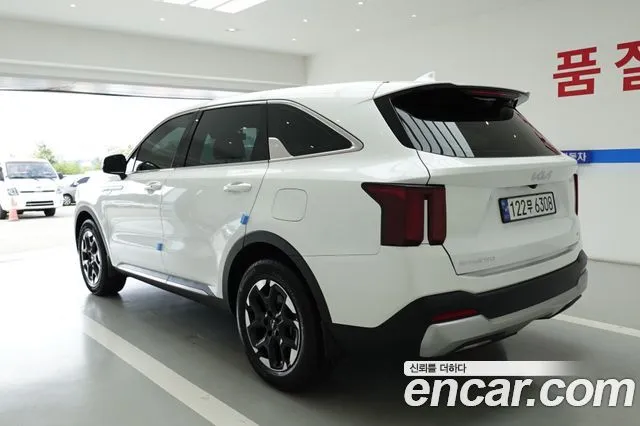 Kia Sorento — фото 7