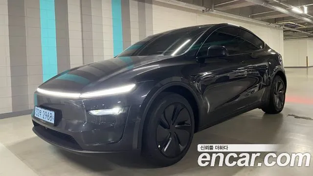 Tesla Model Y — фото 4