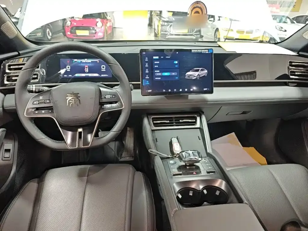 BYD Qin L — фото 10