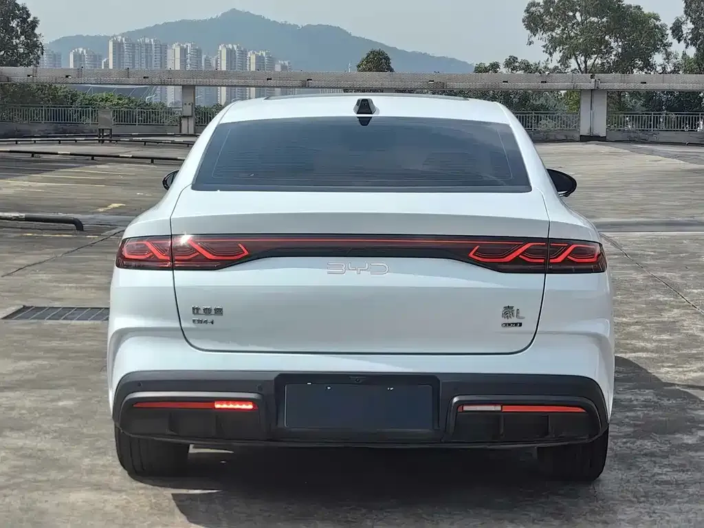 BYD Qin L — фото 3
