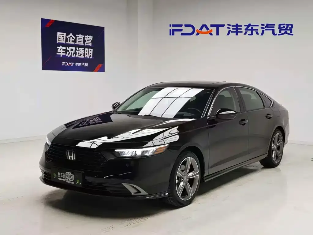Honda Accord — фото 1