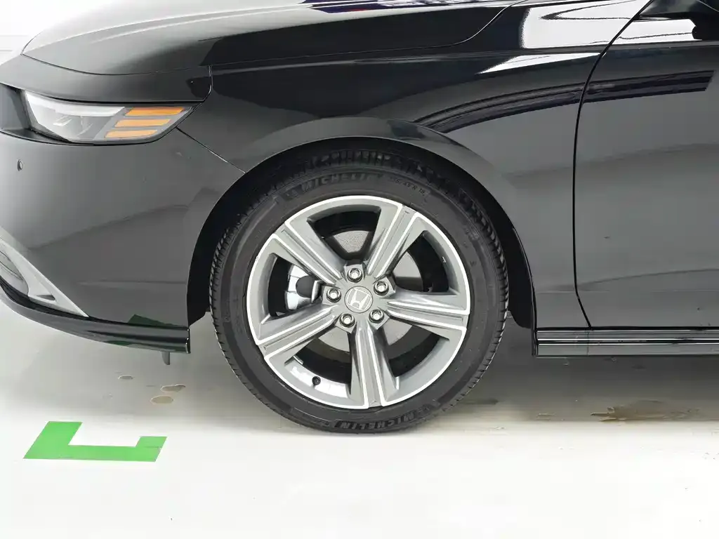 Honda Accord — фото 3