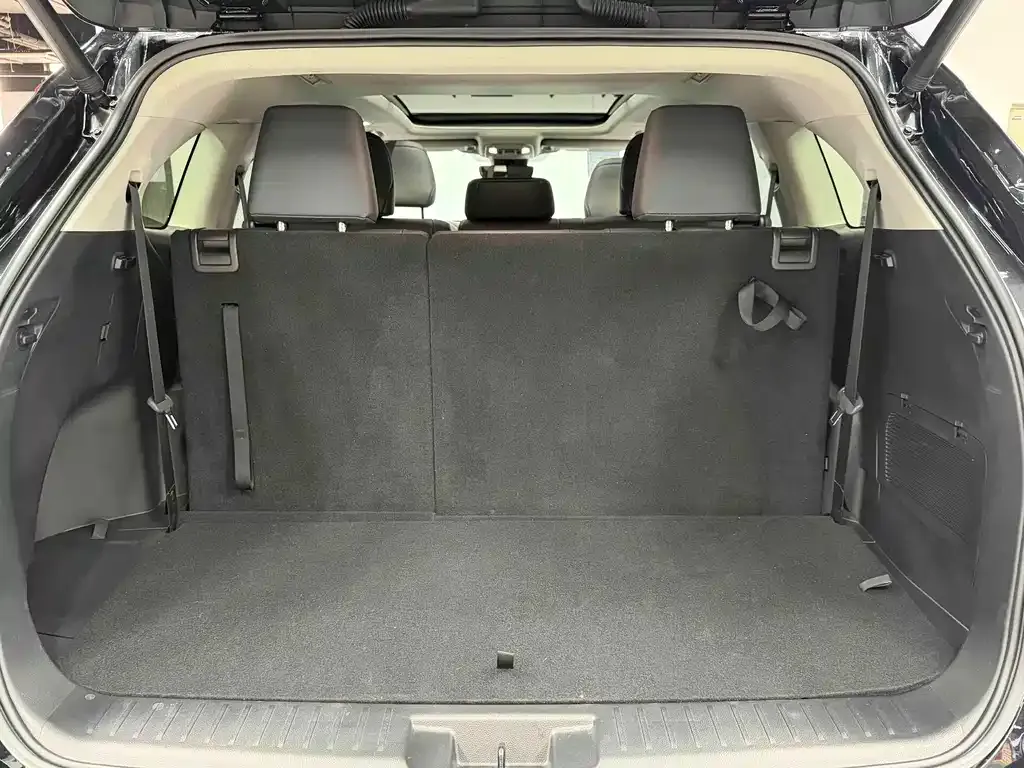 Toyota Highlander — фото 9