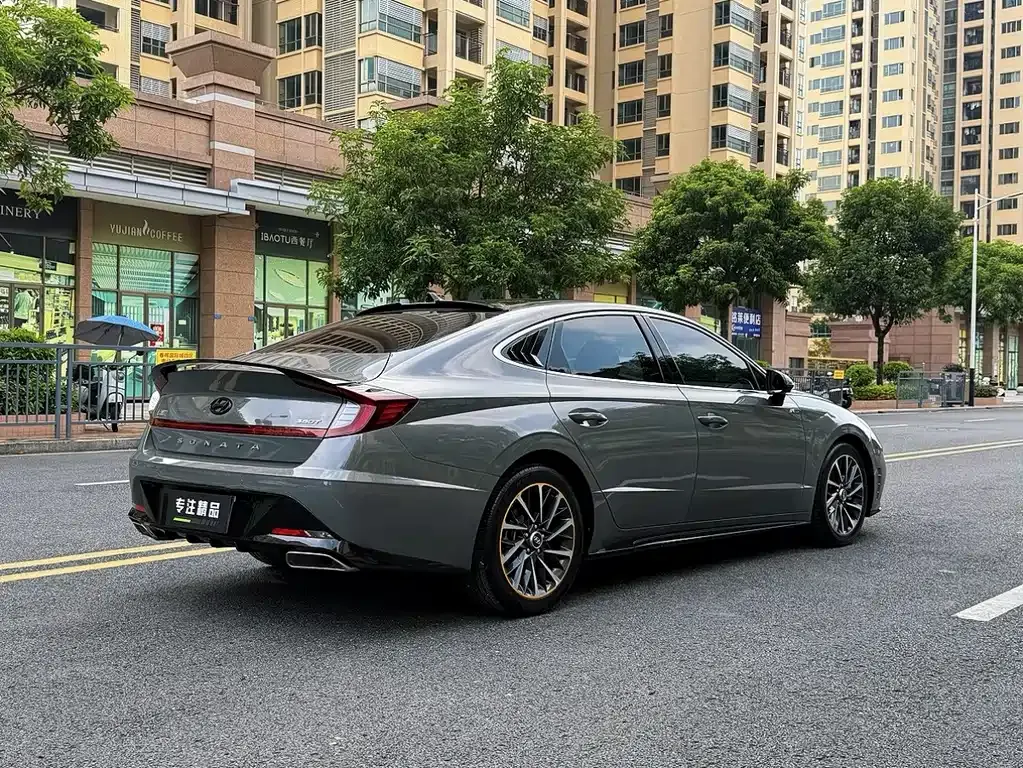 Hyundai Sonata — фото 5