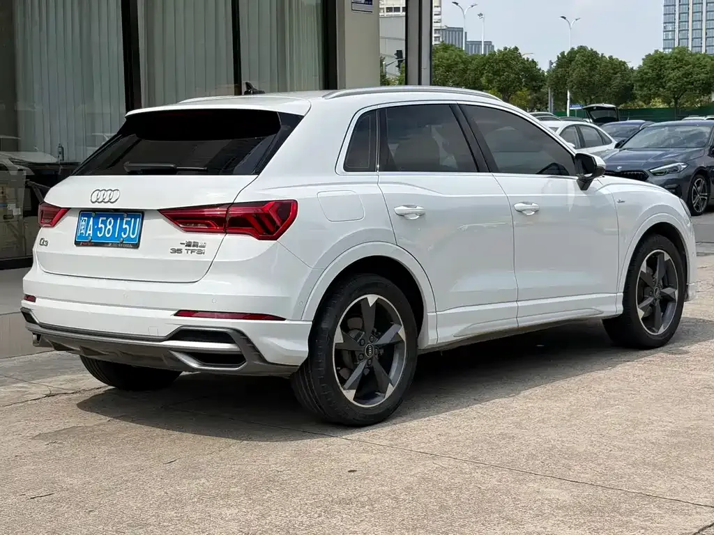 Audi Q3 — фото 9