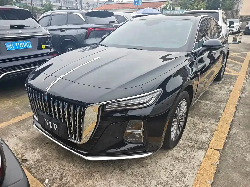 Hongqi H5 — фото 1
