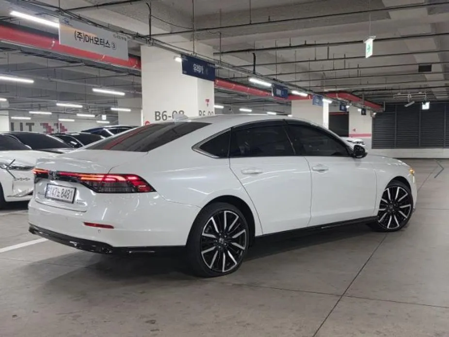 Honda Accord — фото 5