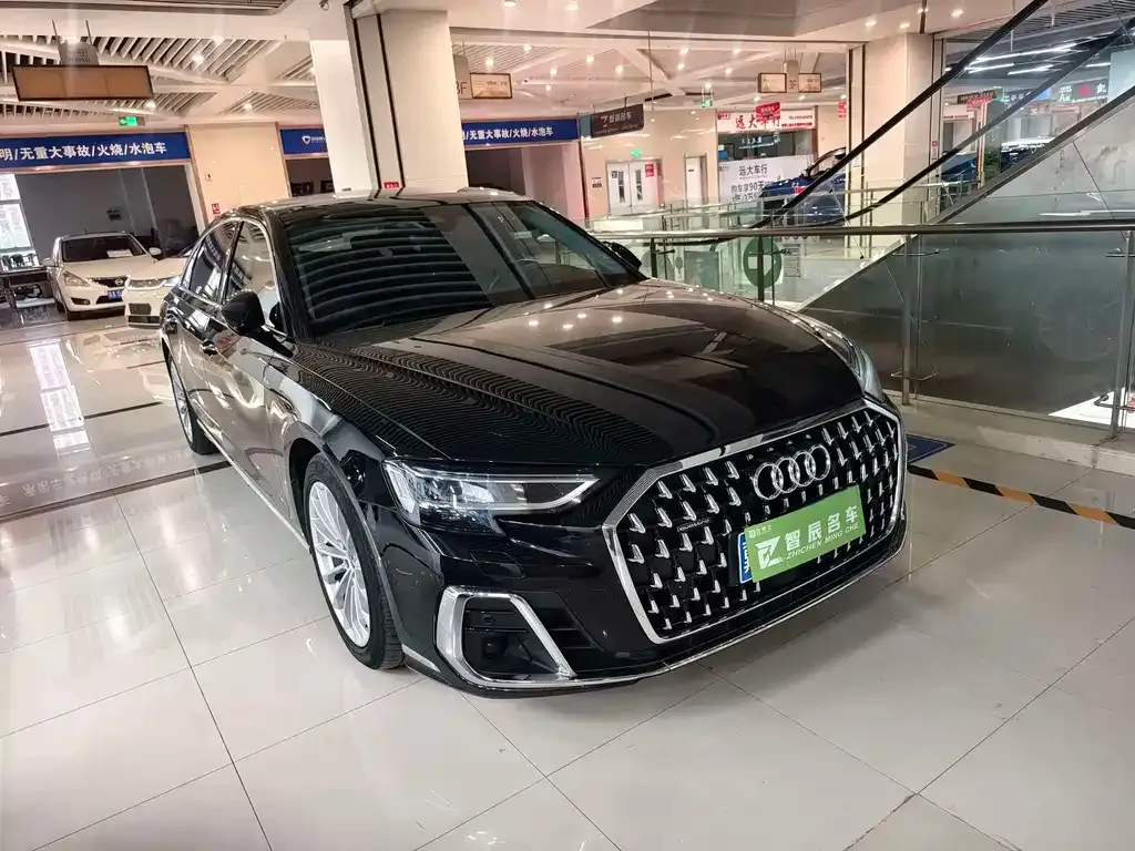 Audi A8 — фото 4