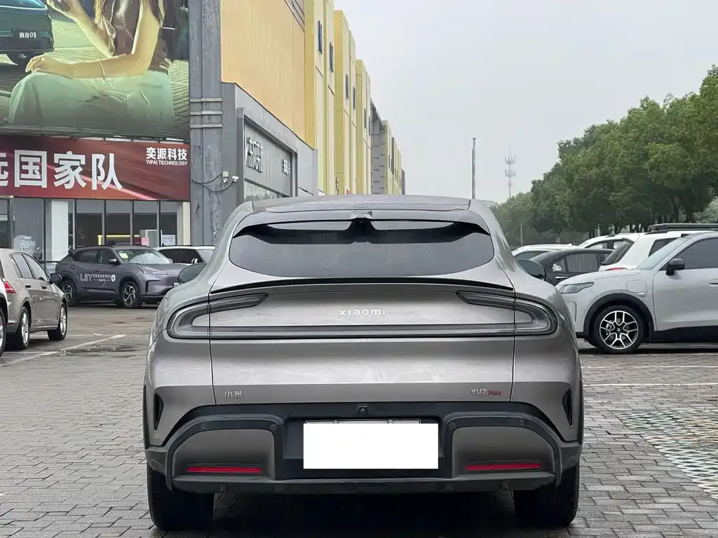 Xiaomi YU7 — фото 8