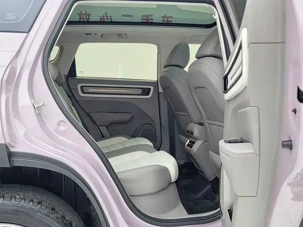 Geely Icon — фото 8