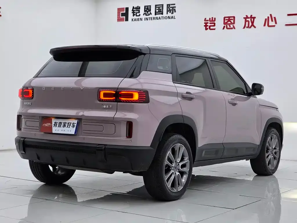 Geely Icon — фото 7