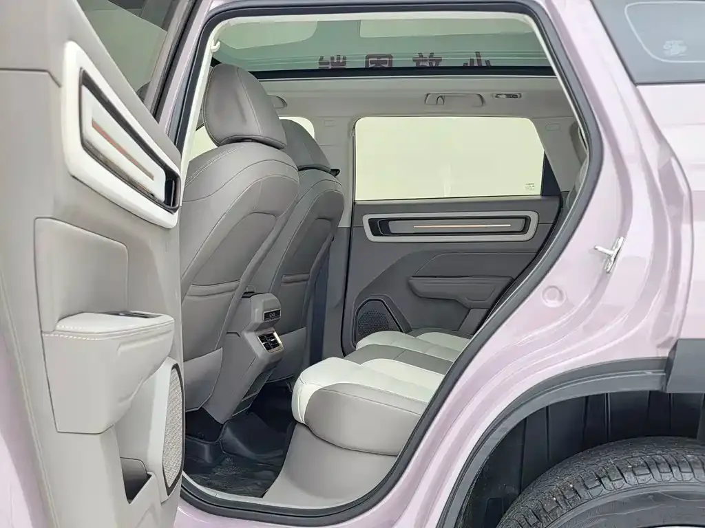 Geely Icon — фото 4