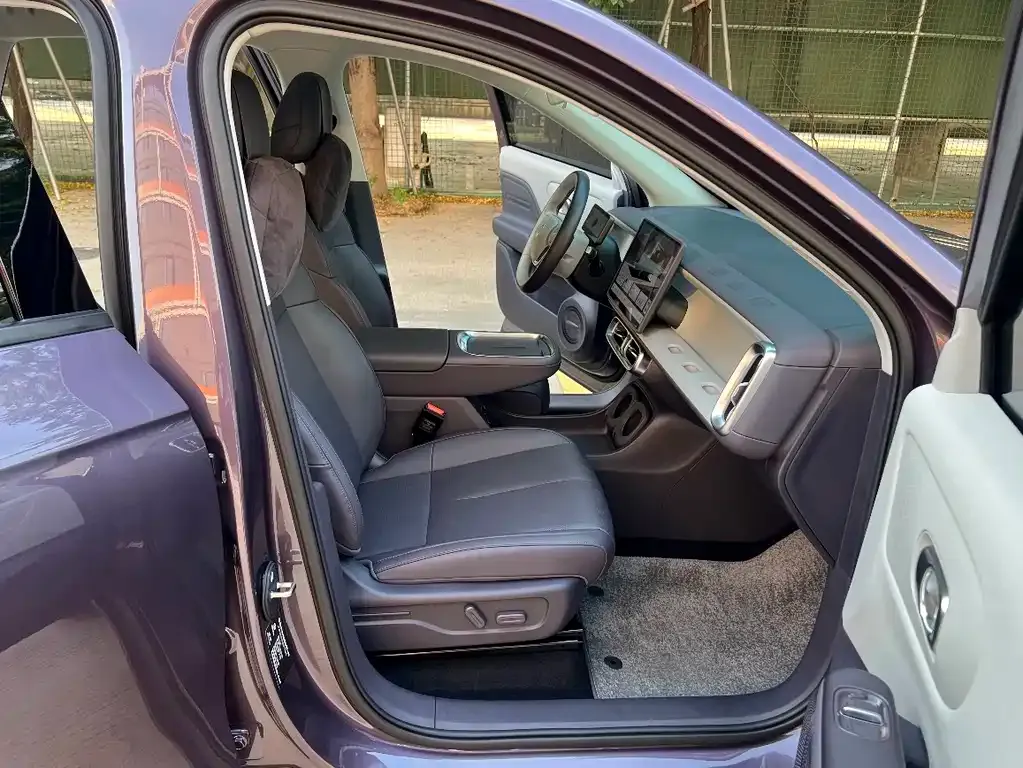 Leapmotor B10 — фото 6