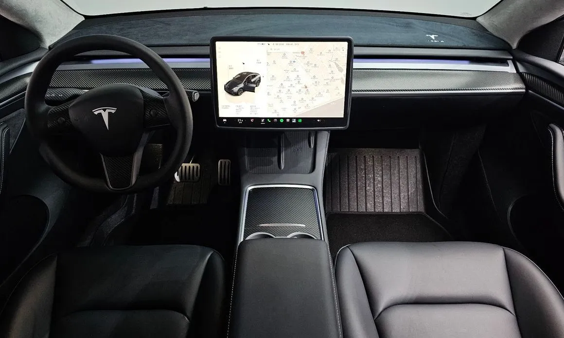 Tesla Model Y — фото 7