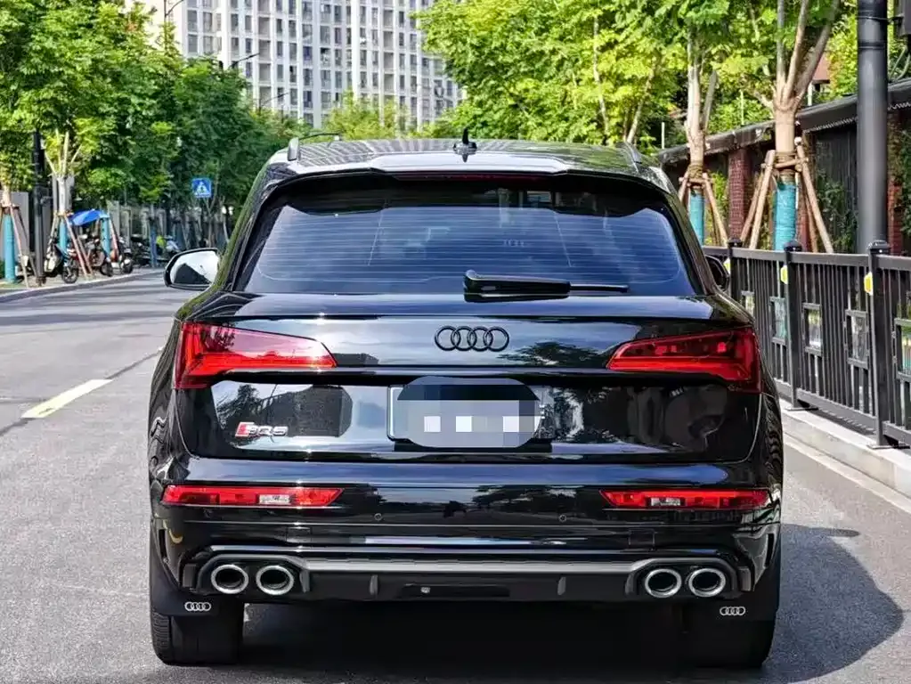 Audi SQ5 — фото 7