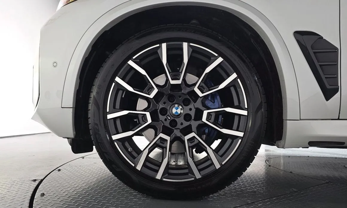 BMW X5 — фото 10