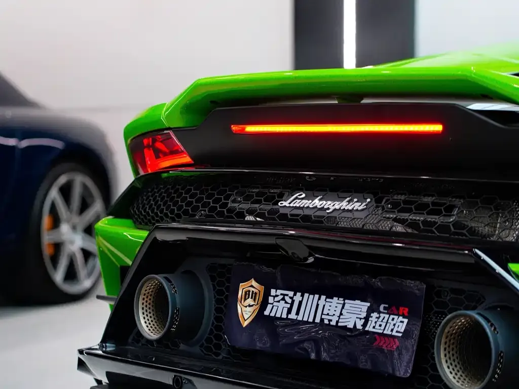 Lamborghini Huracan — фото 10