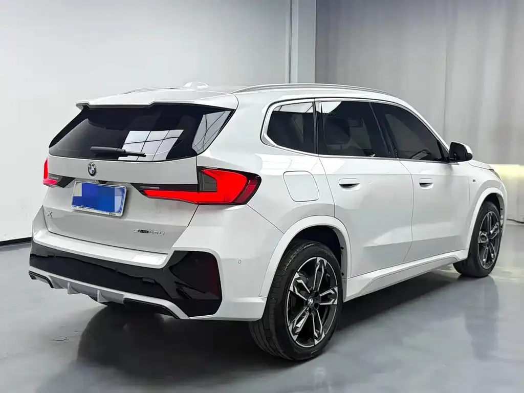 BMW X1 — фото 3