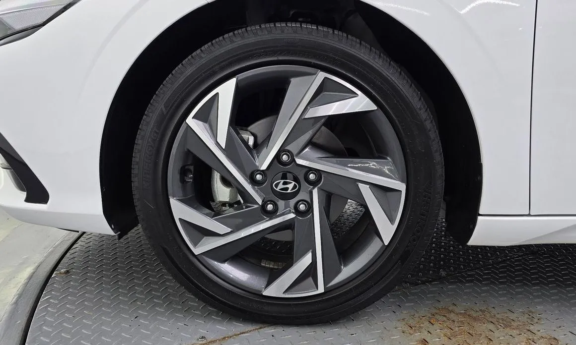 Hyundai AVANTE — фото 7