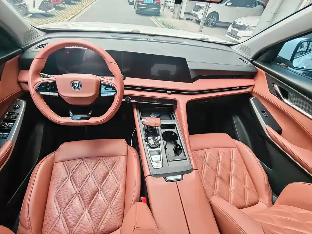 Changan CS75 PLUS — фото 4