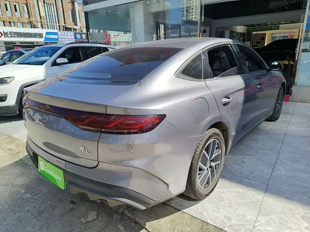 BYD Qin L — фото 7