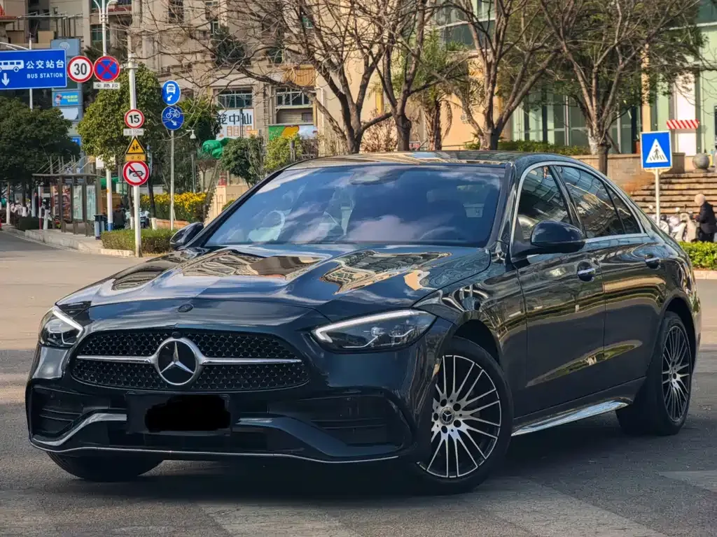 Mercedes-Benz C-Class — фото 1