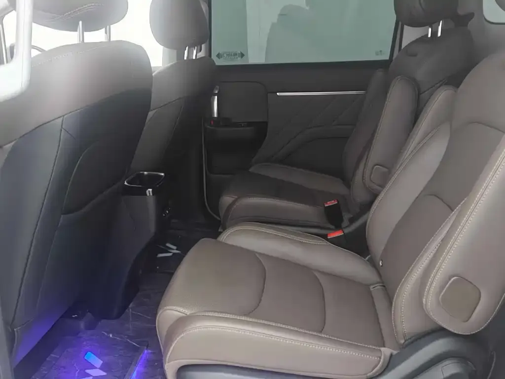 Wuling Xingguang 730 New Energy — фото 2