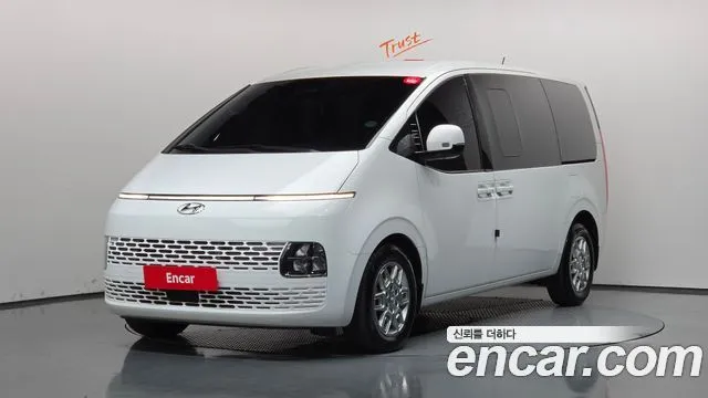 Hyundai Staria — фото 1