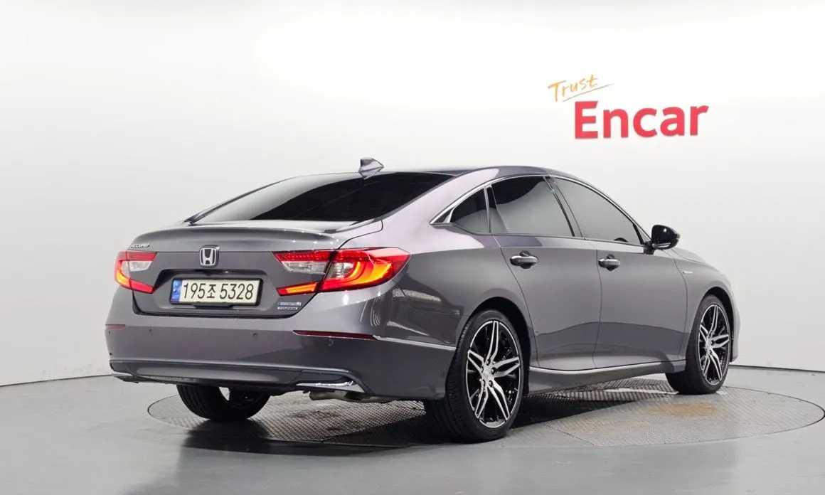 Honda Accord — фото 2