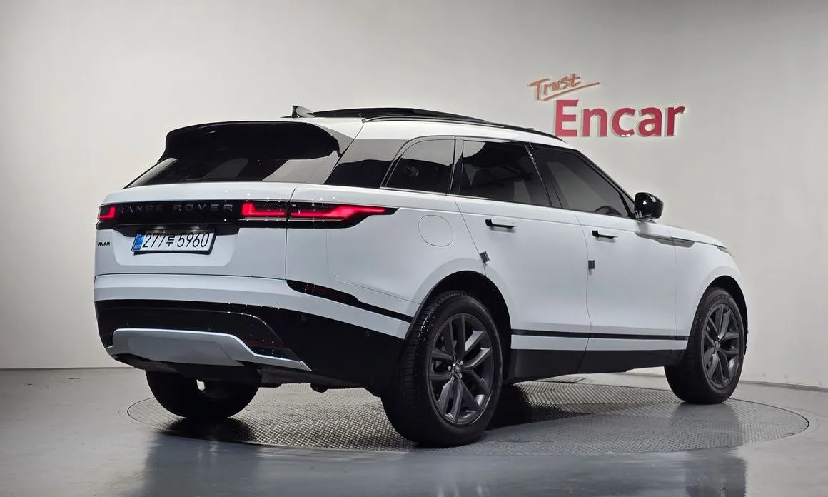 Land Rover Range Rover Velar — фото 4